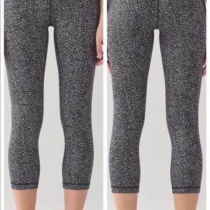 Lululemon Wunder Under Crop (Hi-Rise) (21")Size 12
