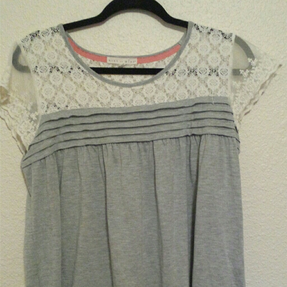 Cute light weight top