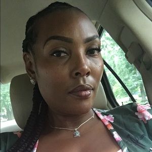 Meet your Posher, Shawnya