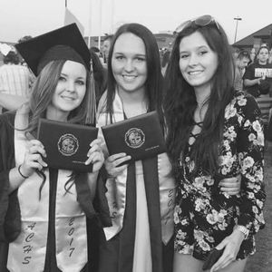 Meet your Posher, Devan