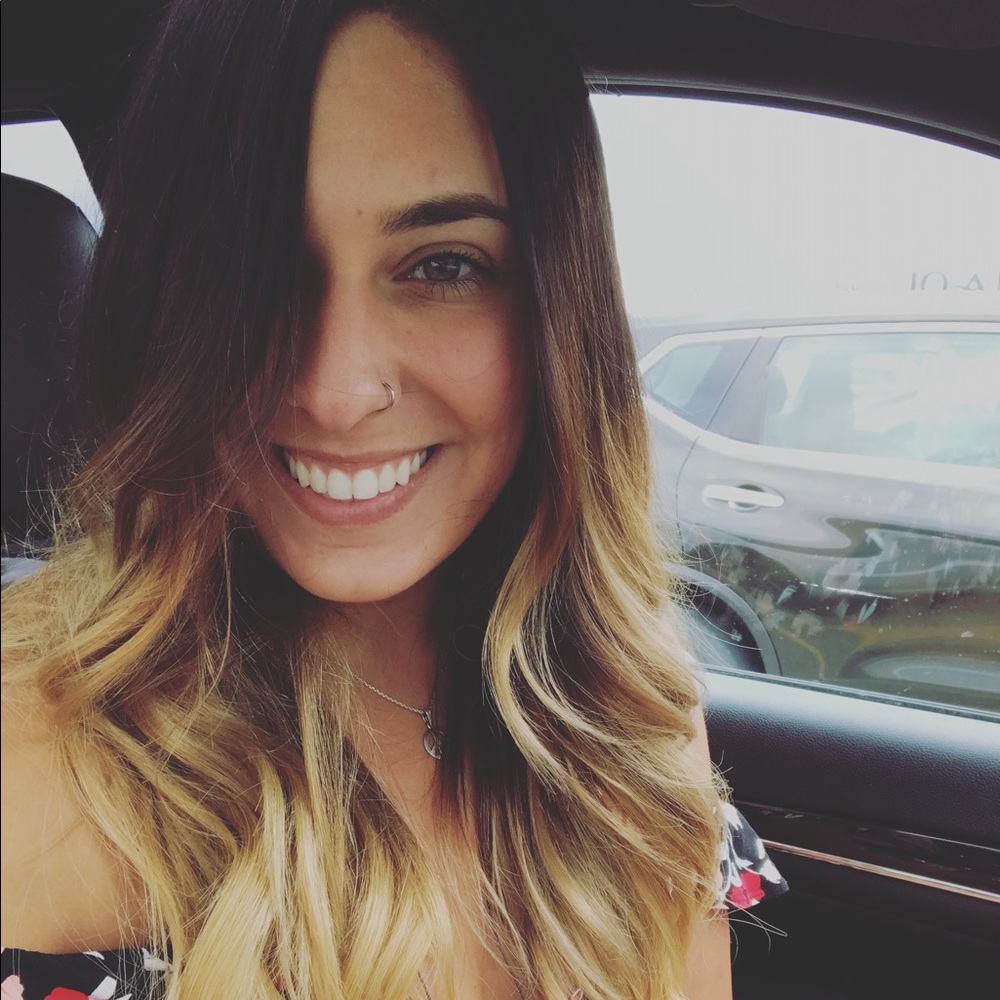 Meet your Posher, Elli