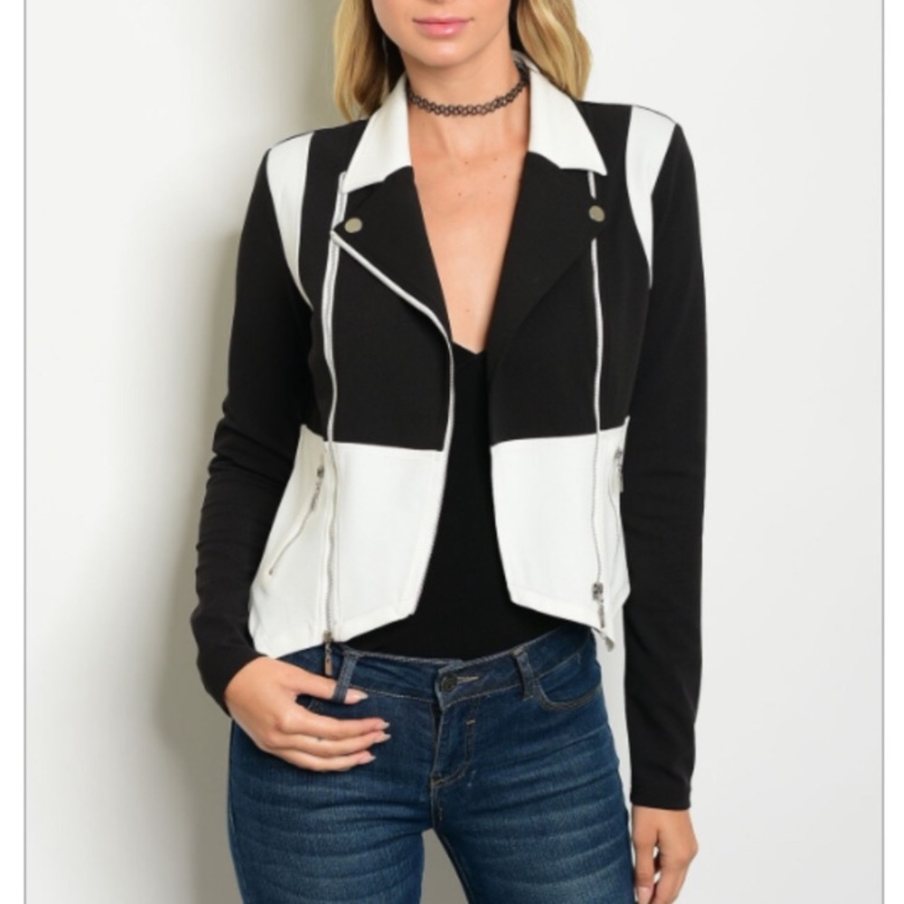 IT'S HERE!  zipper moto jacket black and white