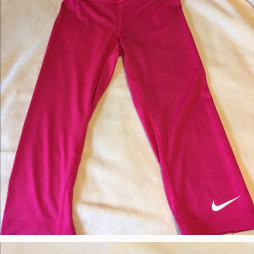 Nike compression capris - Picture 2 of 3