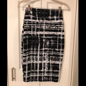 Black and white pencil skirt