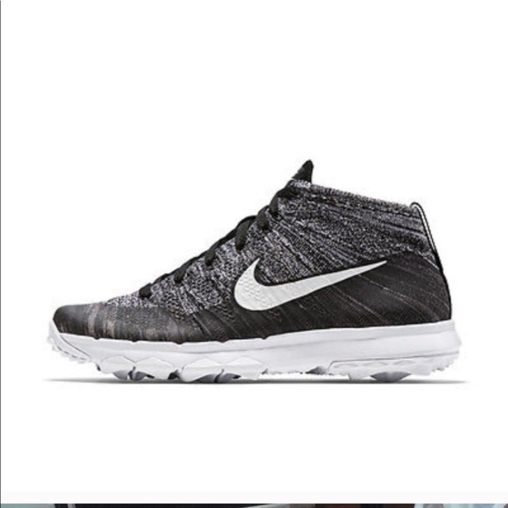Nike Flyknit Chukka golf shoes