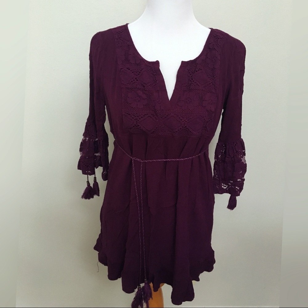 Plum Cold shoulder top