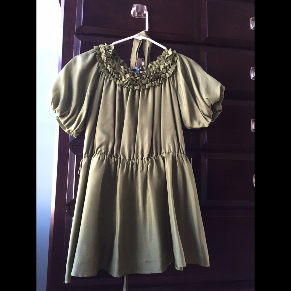 Green blouse w/ button down back