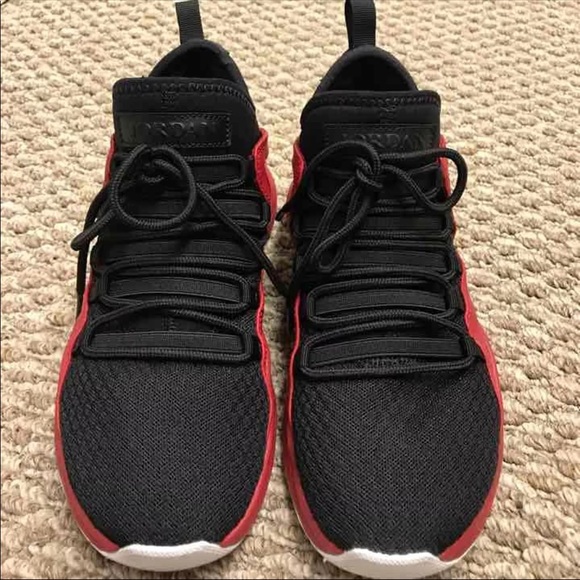 Jordan Formula 23 (7.5) - Picture 2 of 4