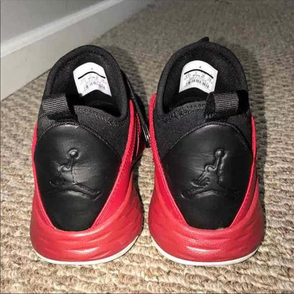 Jordan Formula 23 (7.5) - Picture 3 of 4