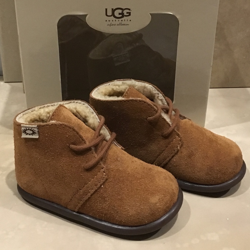 Ugg Baby toddler lace up Boots , sz M