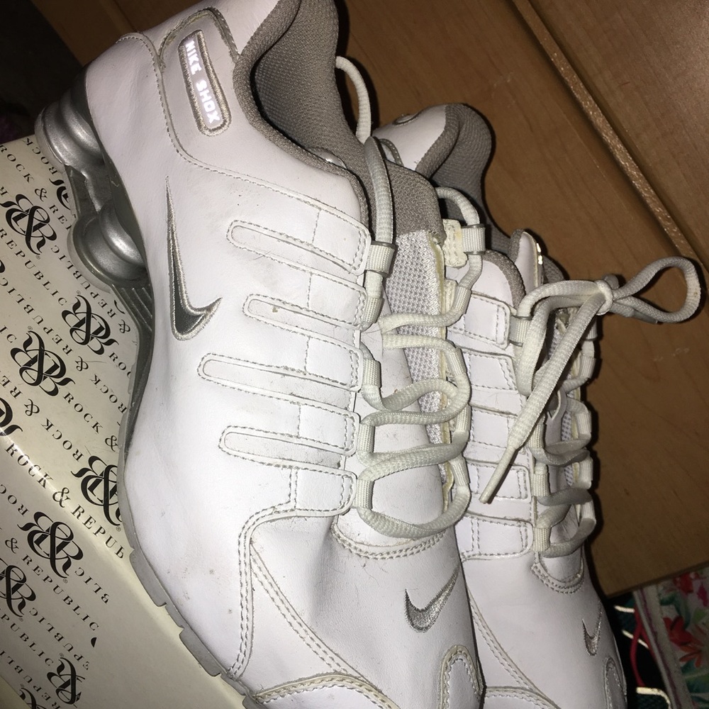 Nike shocks