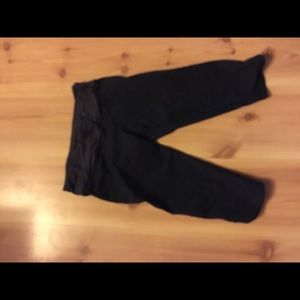 Navy lululemon crops