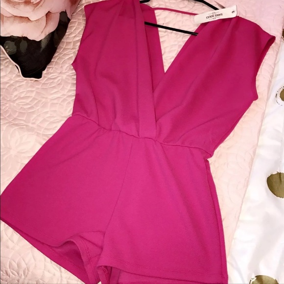 V Cut Elastic Waist Romper (S) - Picture 1 of 4