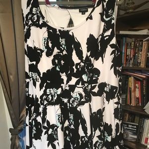 Torrid Plus Size black and white floral dress