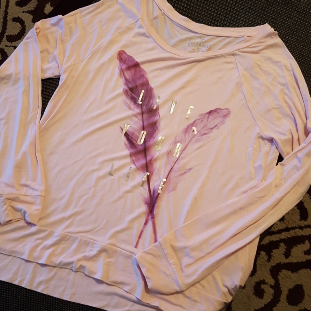 American Eagle long sleeve tee