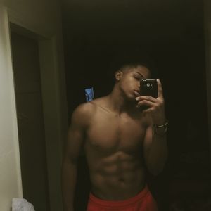 Meet your Posher, Elijah