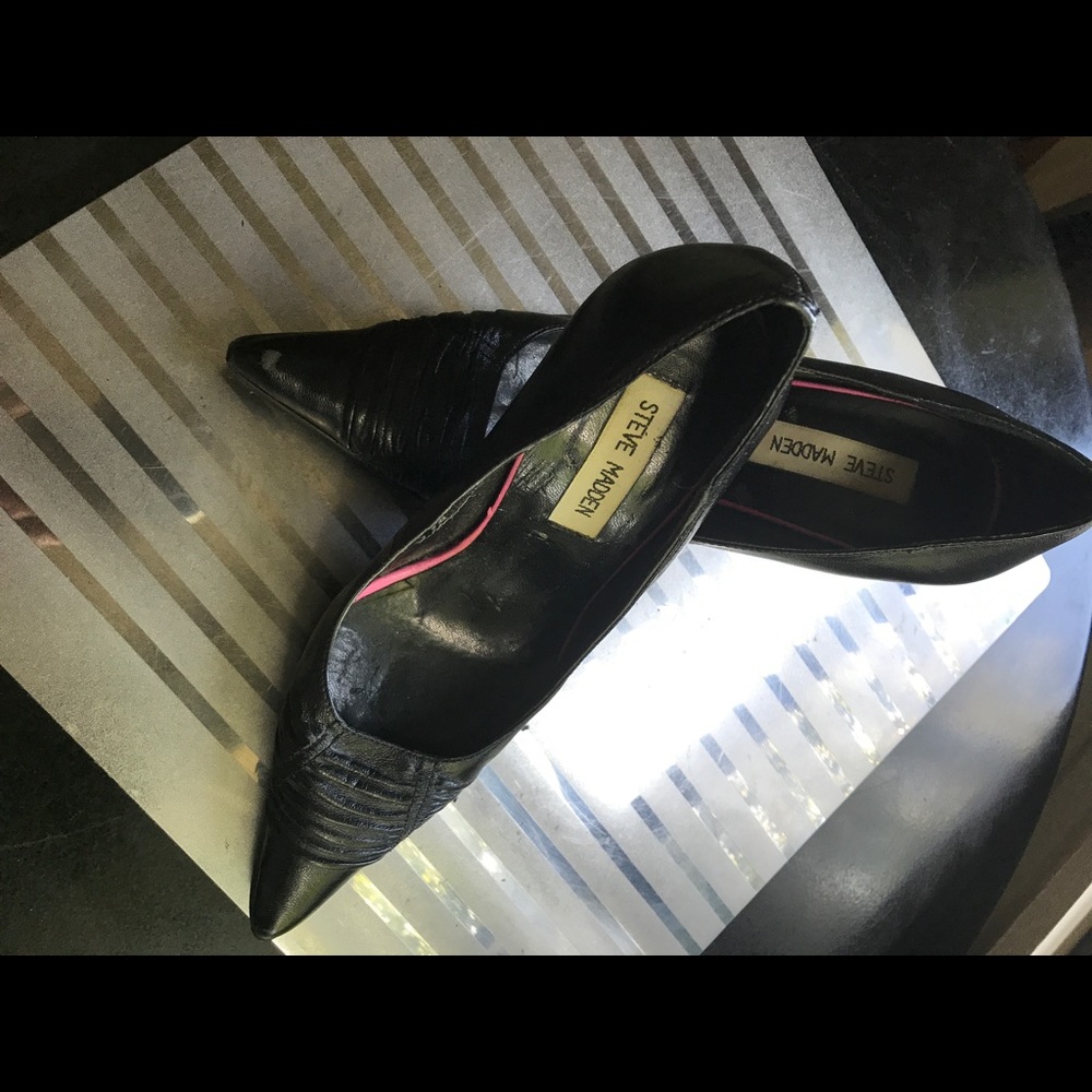 Shoes - Picture 5 of 6