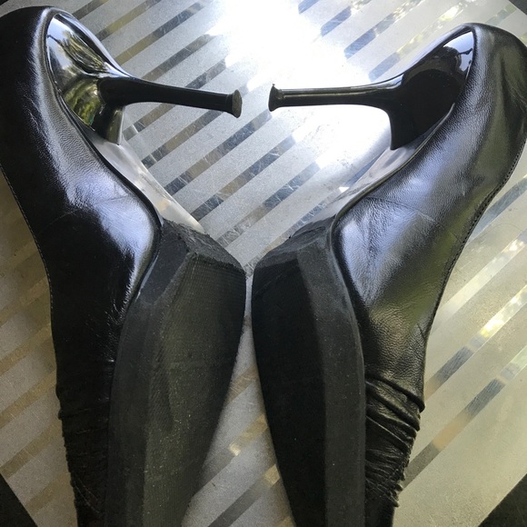 Shoes - Picture 3 of 6