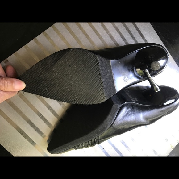 Shoes - Picture 4 of 6