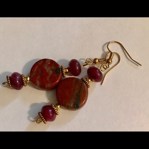 Handmade Serpentine Dangle Earrings 1.5" Long - Picture 5 of 6