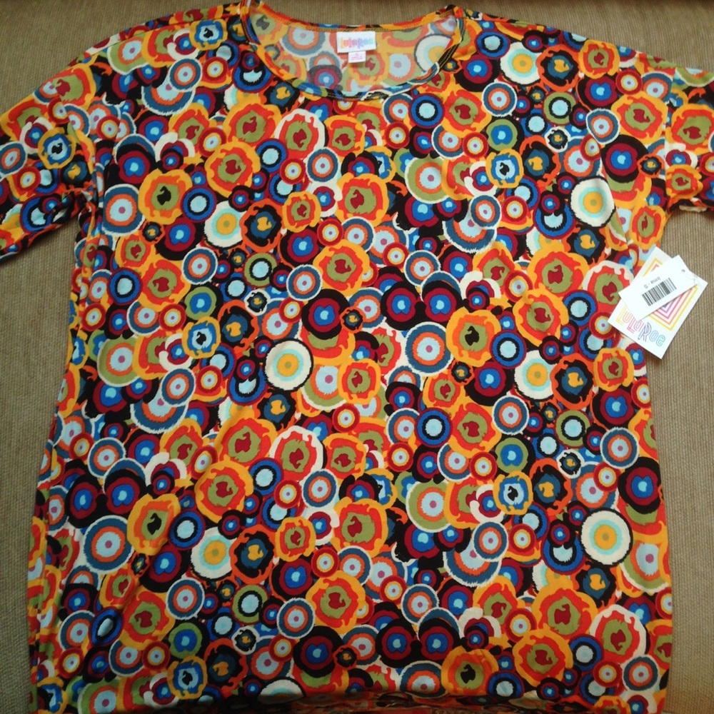 NWT Lularoe Multicolor Circles Irma- S