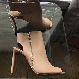 Ann Taylor nude heels