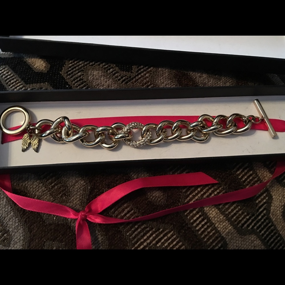 limited edition victoria secret gold link bracelet