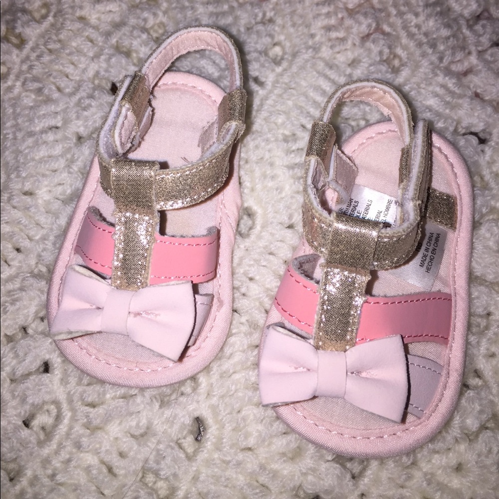 Newborn sandals pink and gold
