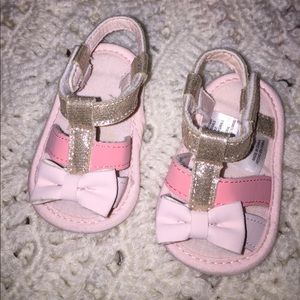 Newborn sandals pink and gold