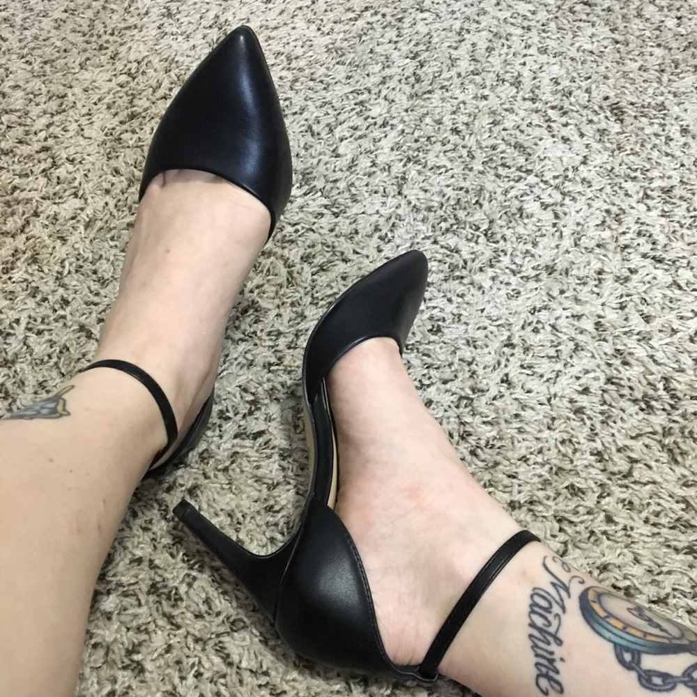 Forever 21 black stiletto heels with ankle strap