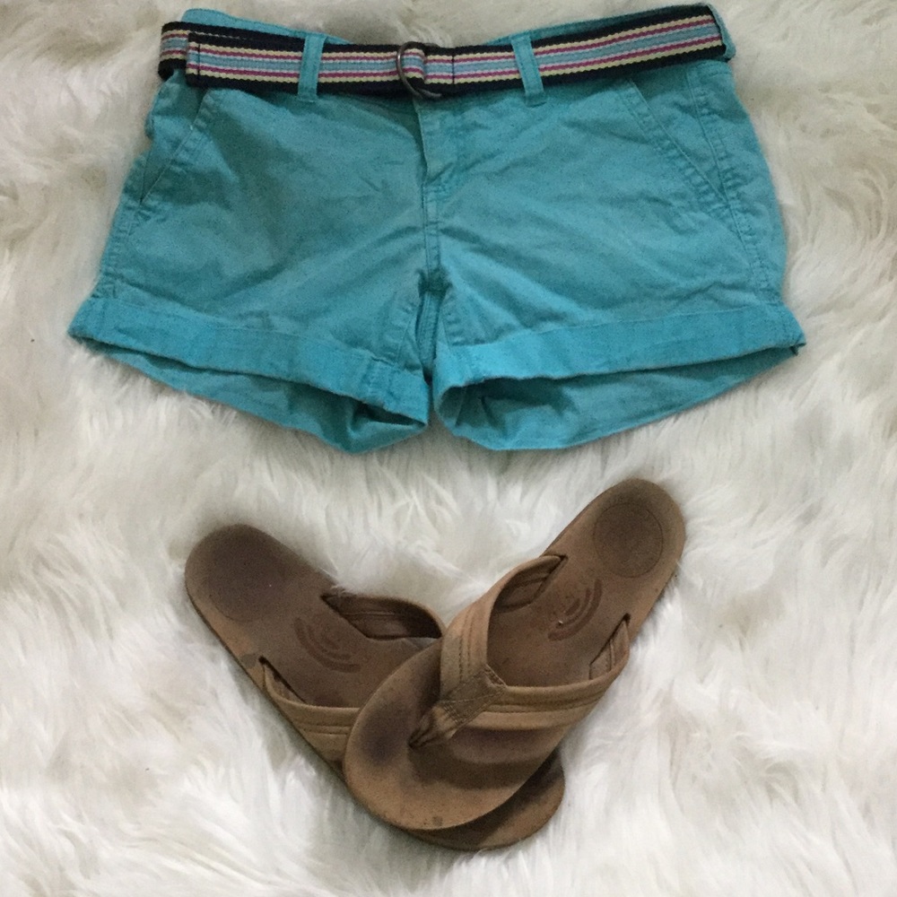 Blue Aeropostale shorts!