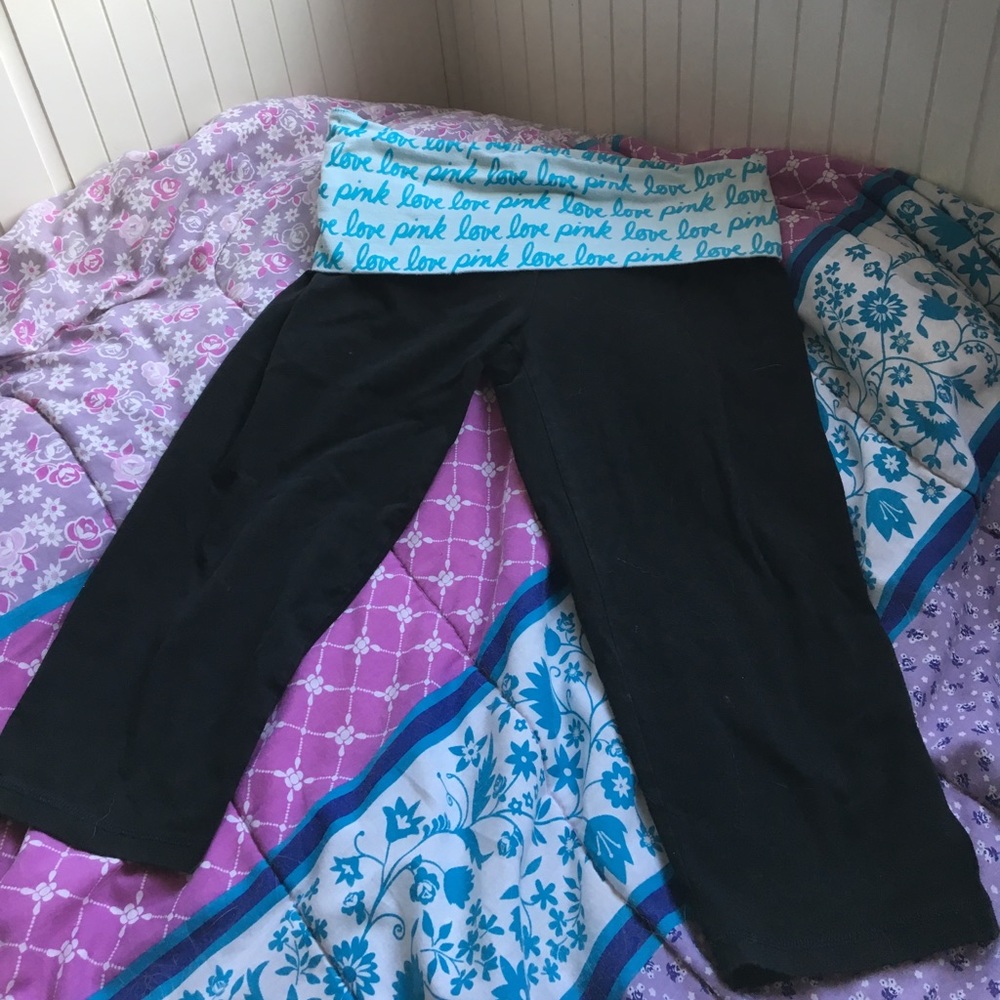 Victoria's Secret cropped yoga pants