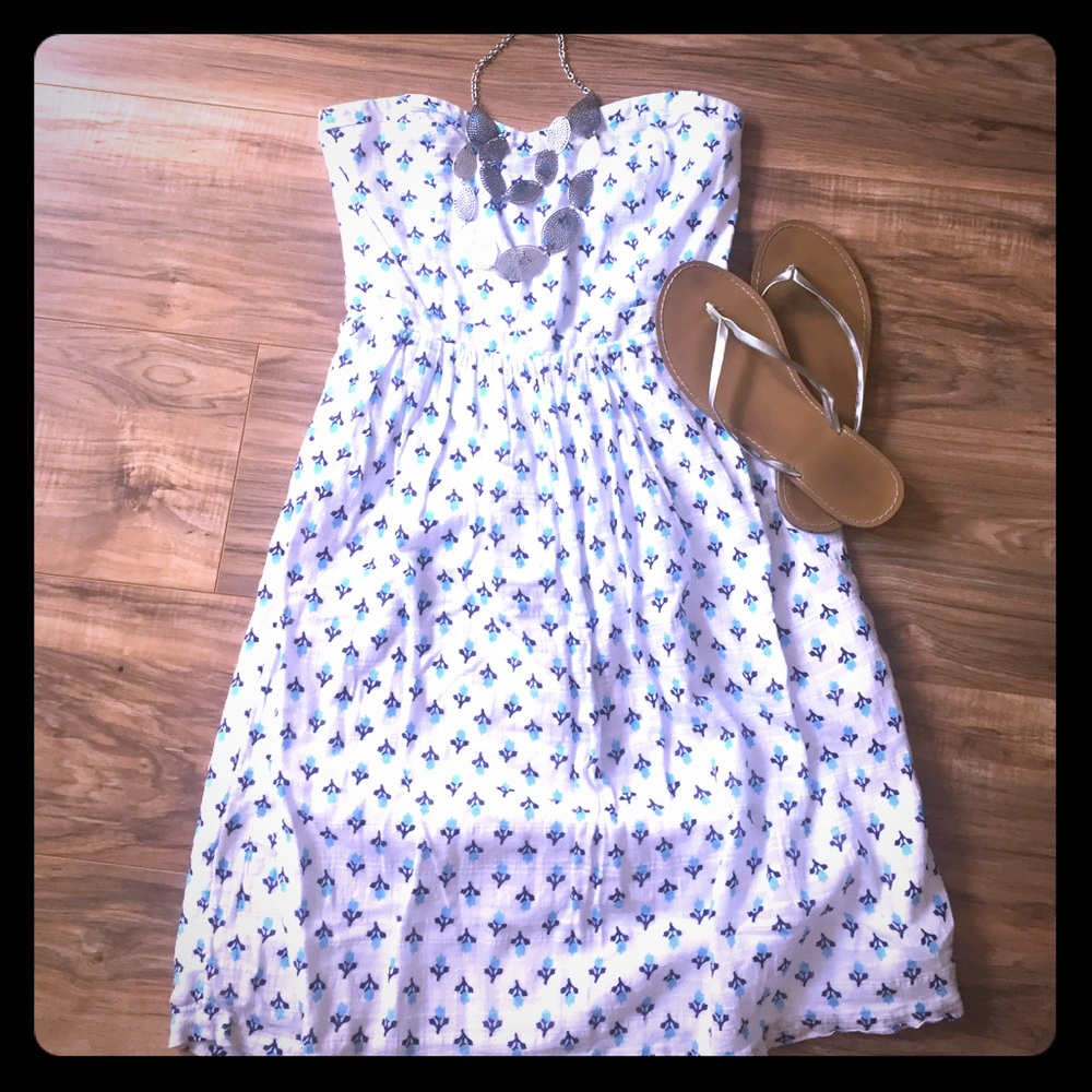 Strapless dress