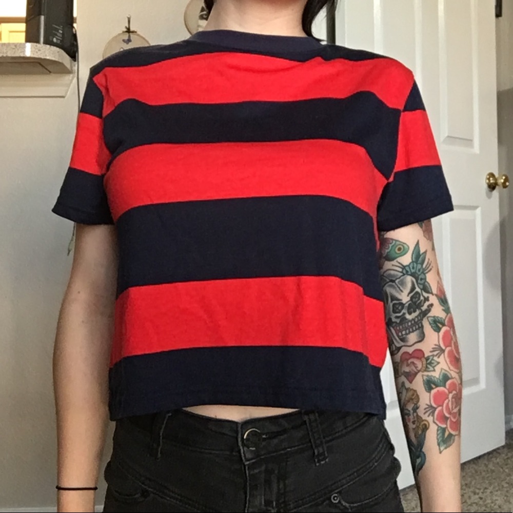 Forever 21 navy blue/red stripe crop boxy shirt