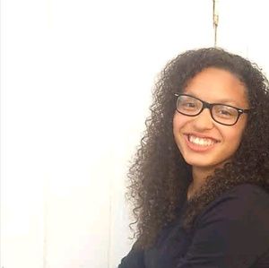 Meet your Posher, Kaitlyn