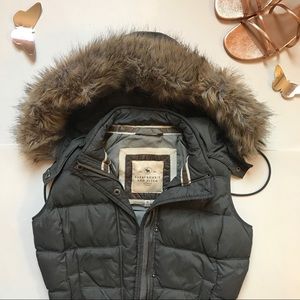 Abercrombie and Fitch Puffer Vest