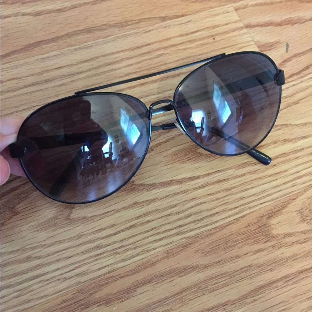 MinkPink all black aviators.