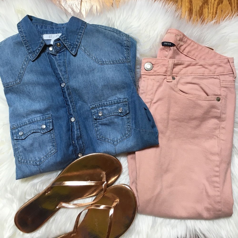 American Eagle Pink Jeans