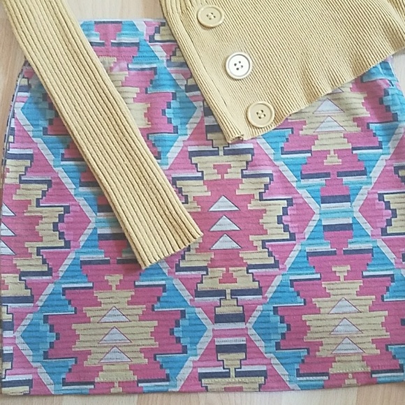 Nollie Aztec print skirt - Picture 2 of 3