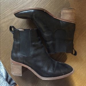 Madewell Black Frankie Chelsea Boots 7.5