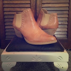 Genuine leather booties / Reba / Bonfire