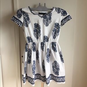 Goodnight Macaroon Dress - size Small