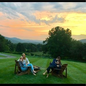 Meet your Posher, Brooke