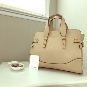 ‼️GREAT STEAL❄️FINAL‼️TODAY ONLY "River Tote 👜 "