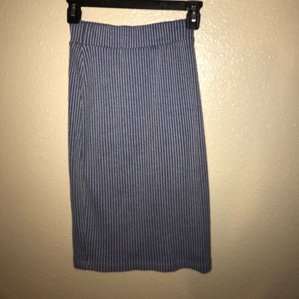 High waisted skirt
