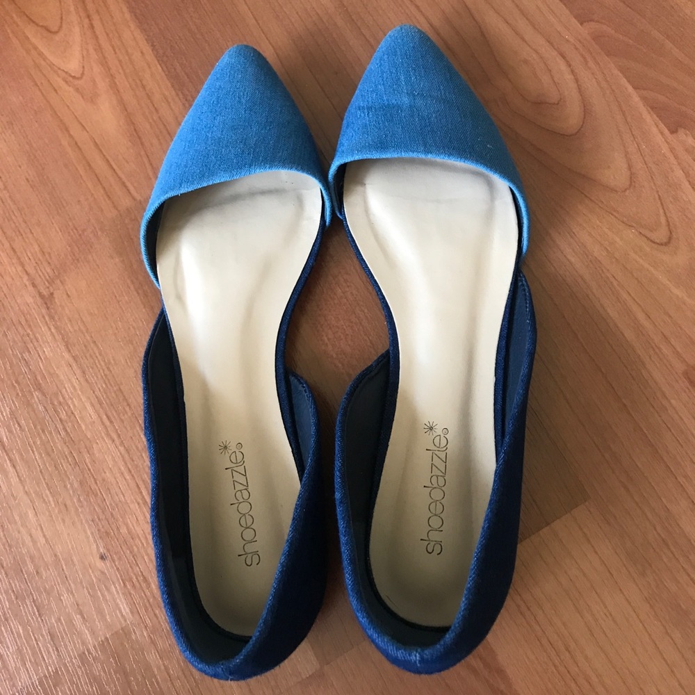 Shoedazzle blue jean material flats size 7.5