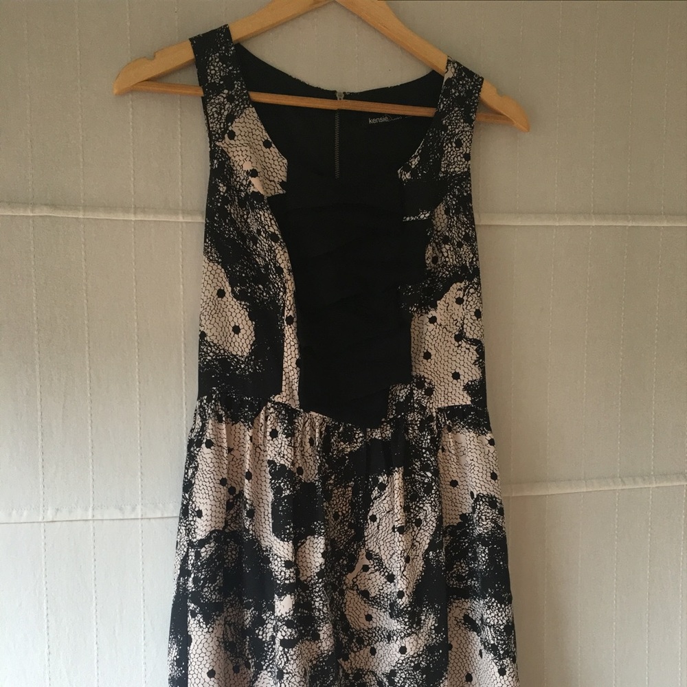 Kensie Printed Dress with Ruffle