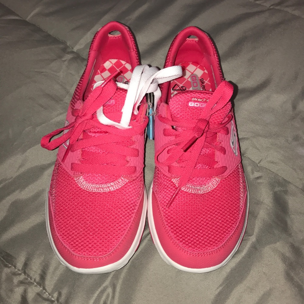 Skechers golf walk shoes