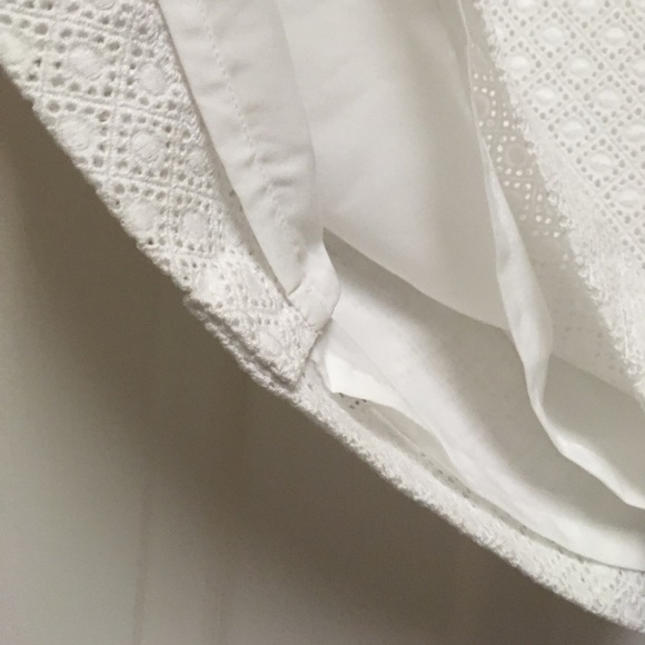 Eyelet pencil skirt, White,size-0, lace, never worn - Picture 3 of 7