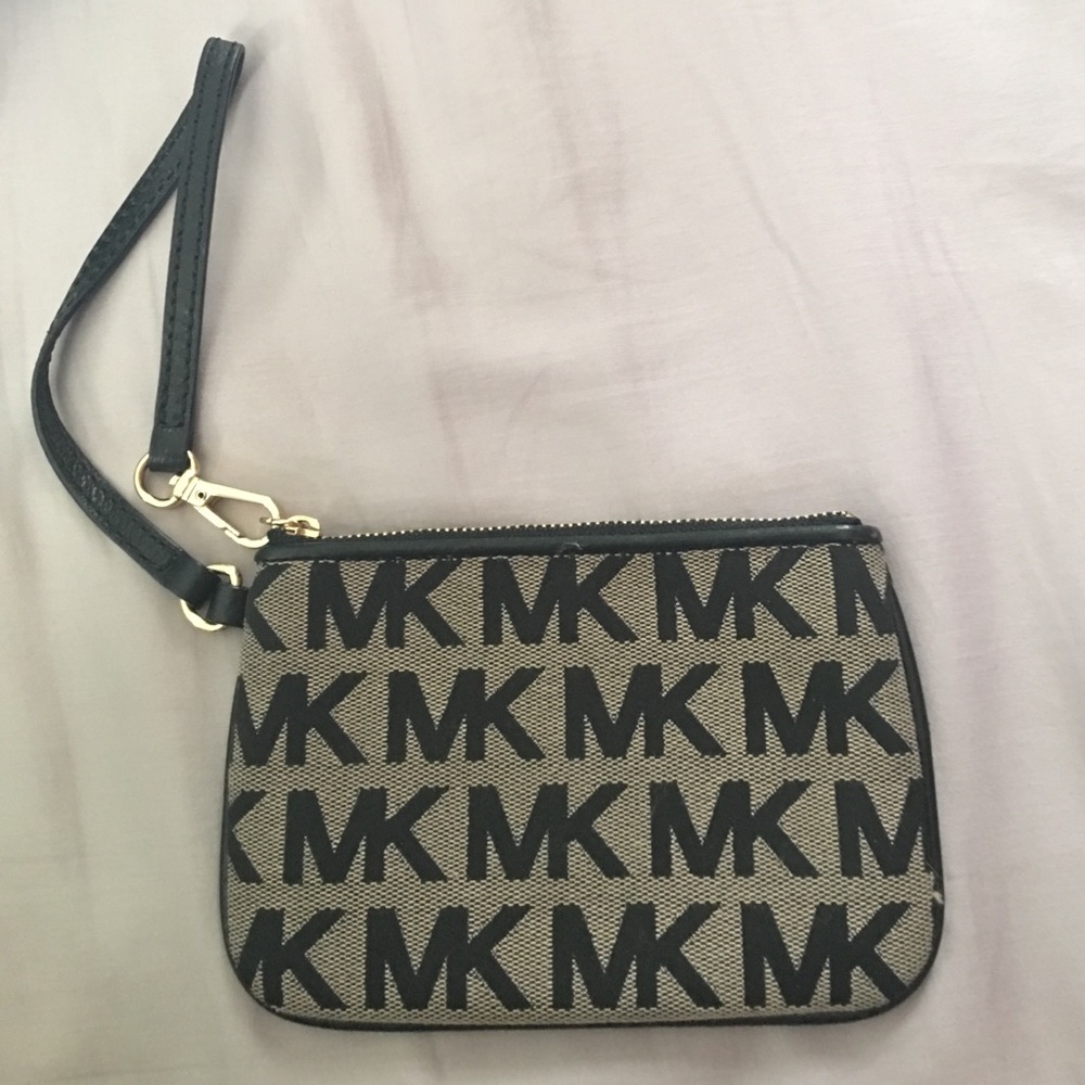 Michael Kors Wristlet